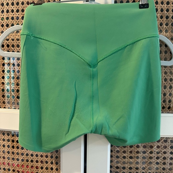 Gymshark Green Bike Shorts - Picture 4 of 5